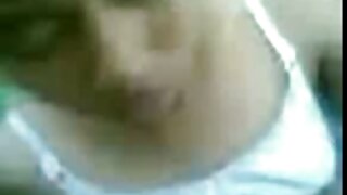 ایک کار میں پچھلی سی ...